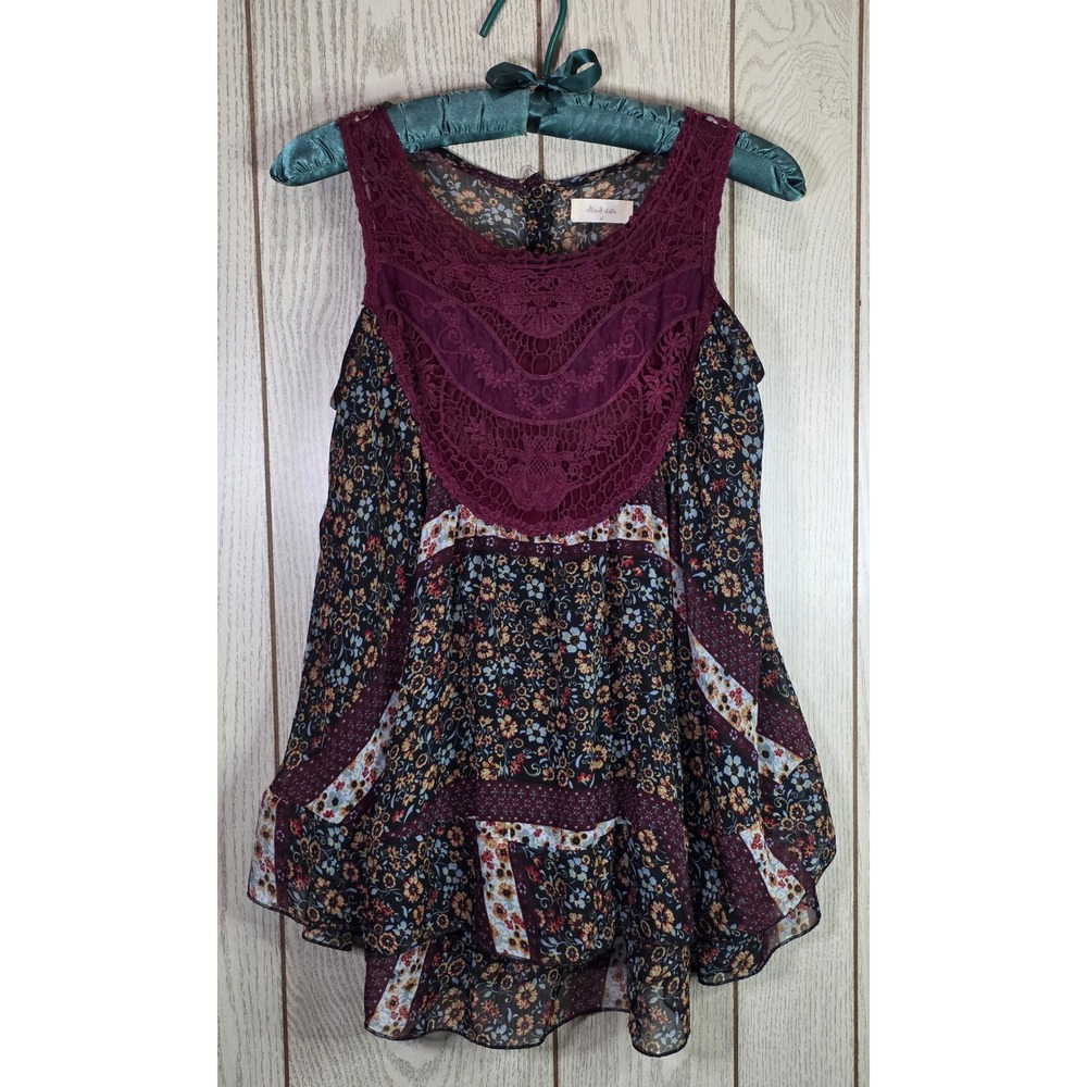 Altar'd State Floral Crochet Lace Sleeveless Top Burgundy Small Boho Button Back